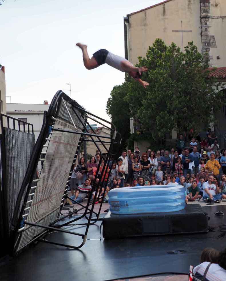 Festes de Santa Oliva 2023. Espectacle familiar organitzat per La Xarxa. 