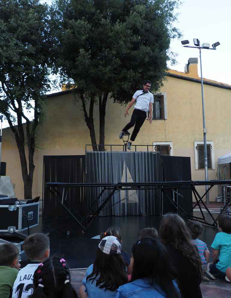 Festes de Santa Oliva 2023. Espectacle familiar organitzat per La Xarxa. 