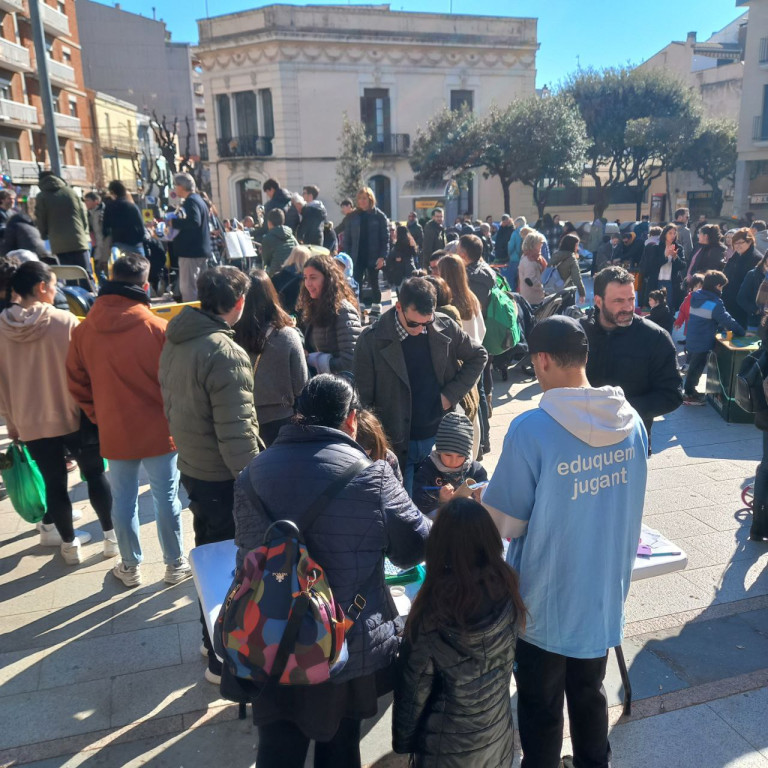 Jocs infantils amb motiu del Dia Escolar de la No-Violència 2023