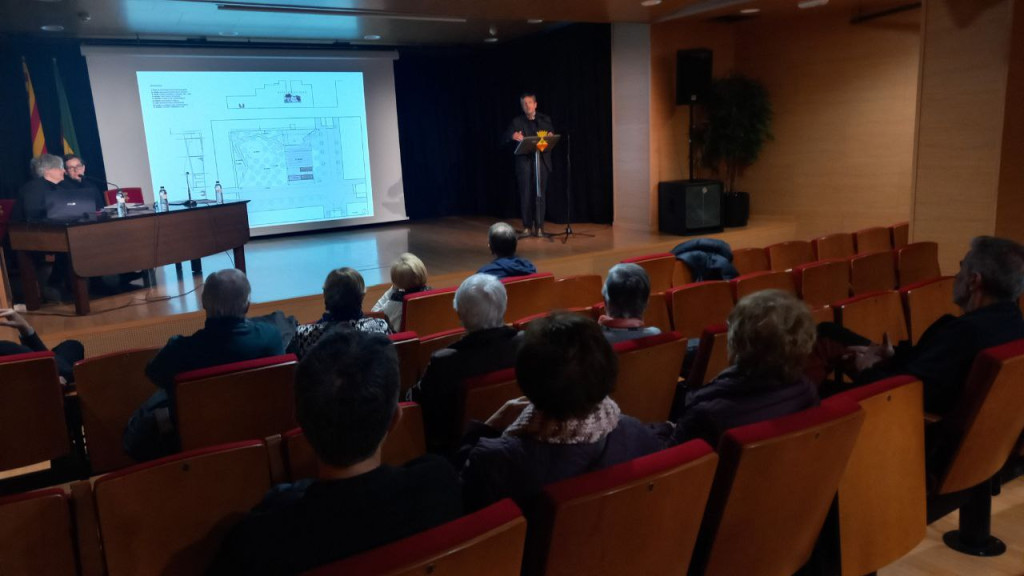 Presentació a l'Auditori de la Casa de Cultura de les propostes de la ciutadania sobre usos i elements de la nova plaça de l'Eixample