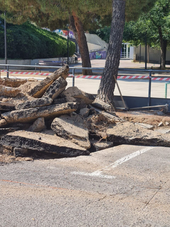 Paviment aixecat a la zona de Cal Mané