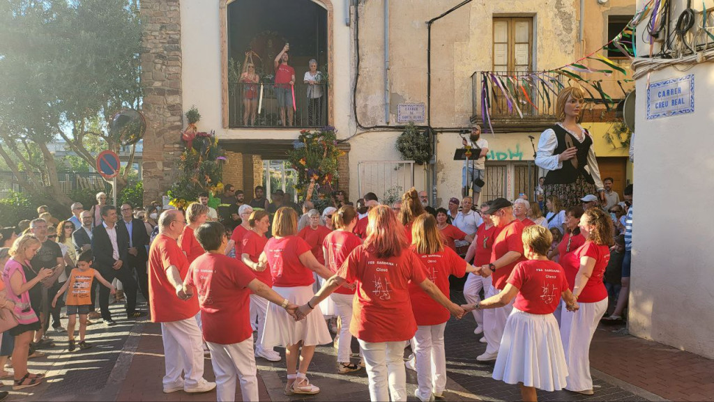 Ballada de Sardanes a l'ofrena floral