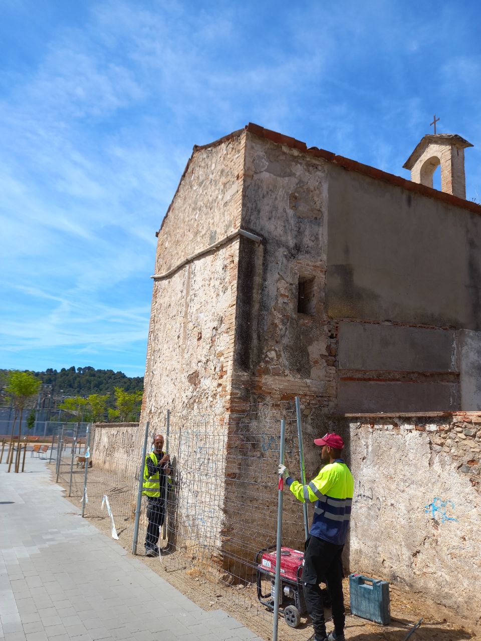 Treballs per adequar l'espai del Cementiri Vell com a Parc de la Memòria