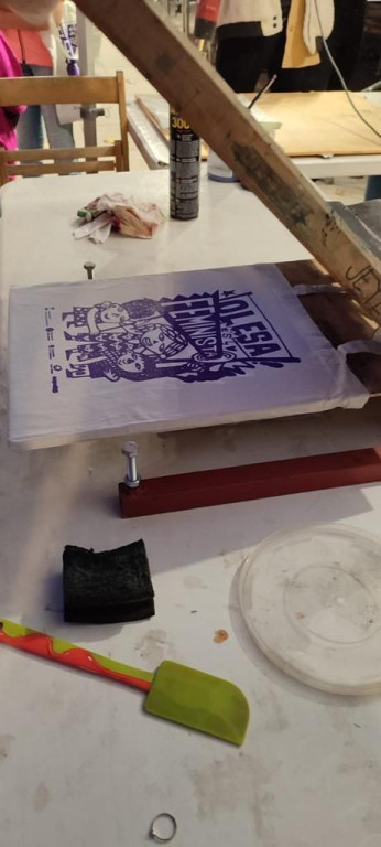 Serigrafia de les bosses feministes