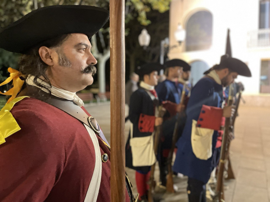 Acte institucional a la Plaça de l'Ajuntament de la Festa dels Miquelets