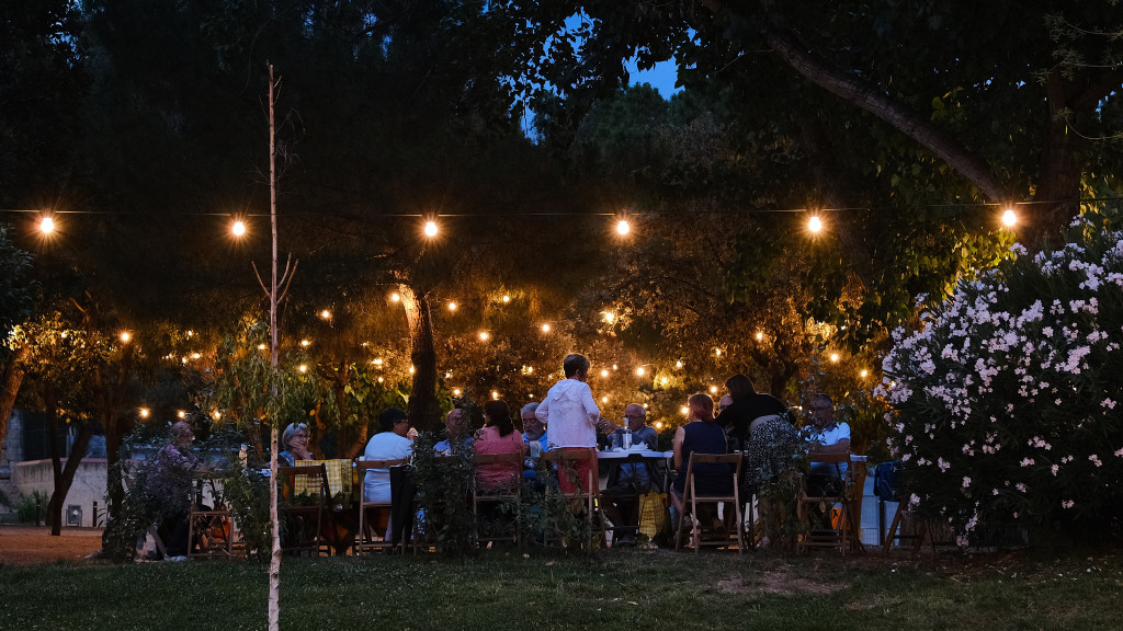 Sopar al parc de cloenda de festa